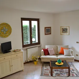 In Centro A Apartment Torri Del Benaco